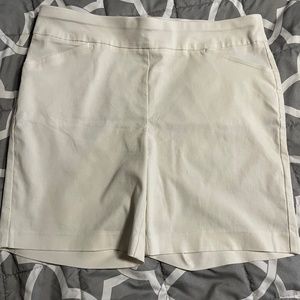Chico’s shorts stretch